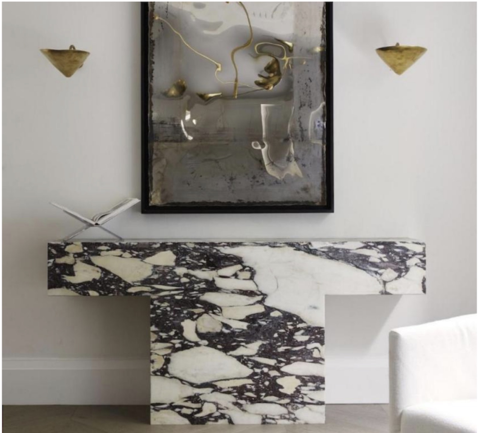 The Scultura Console — view 2